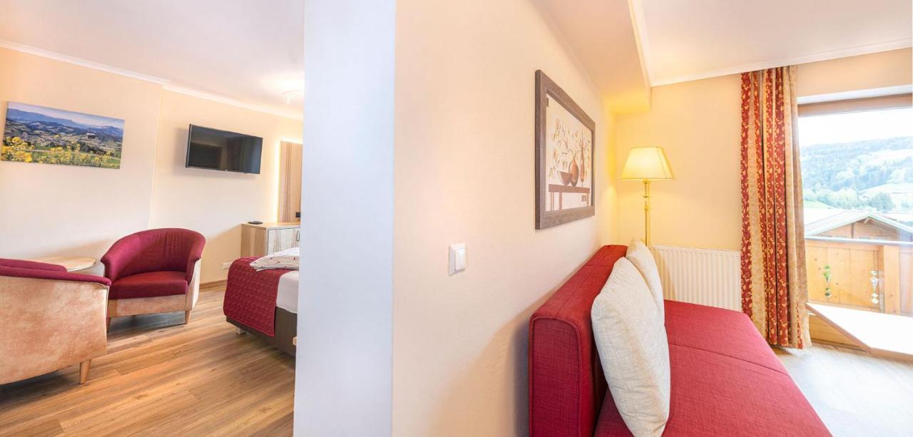 Hotel Schneeberger Niederau Εξωτερικό φωτογραφία
