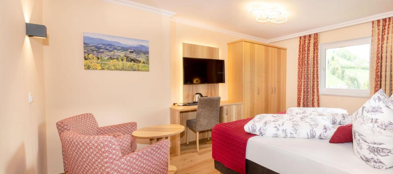 Hotel Schneeberger Niederau Εξωτερικό φωτογραφία